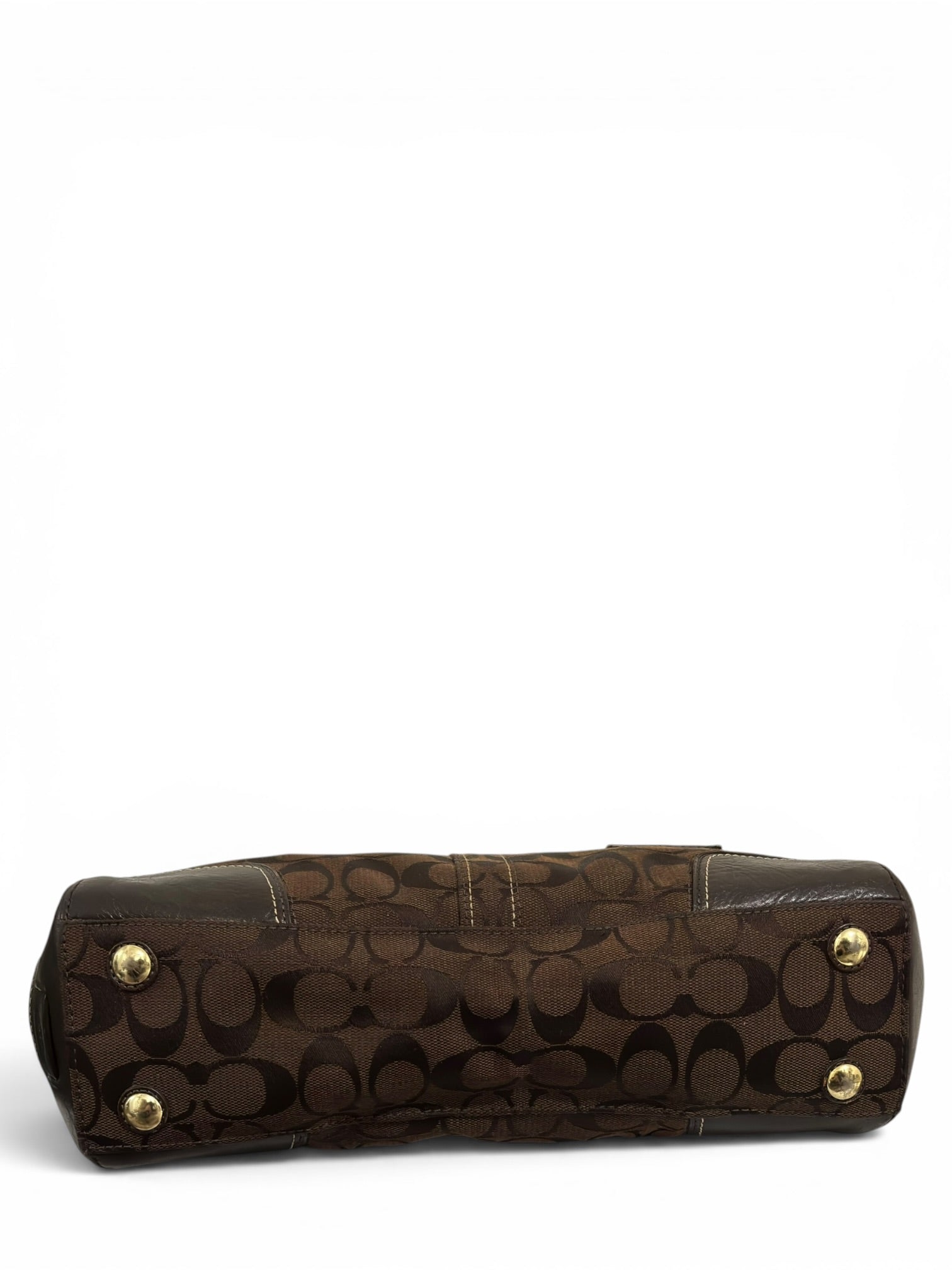 Coach Chocolate Dark Brown Hamptons Signature
Turnlock Vintage Tote 11062 Shoulder Bag