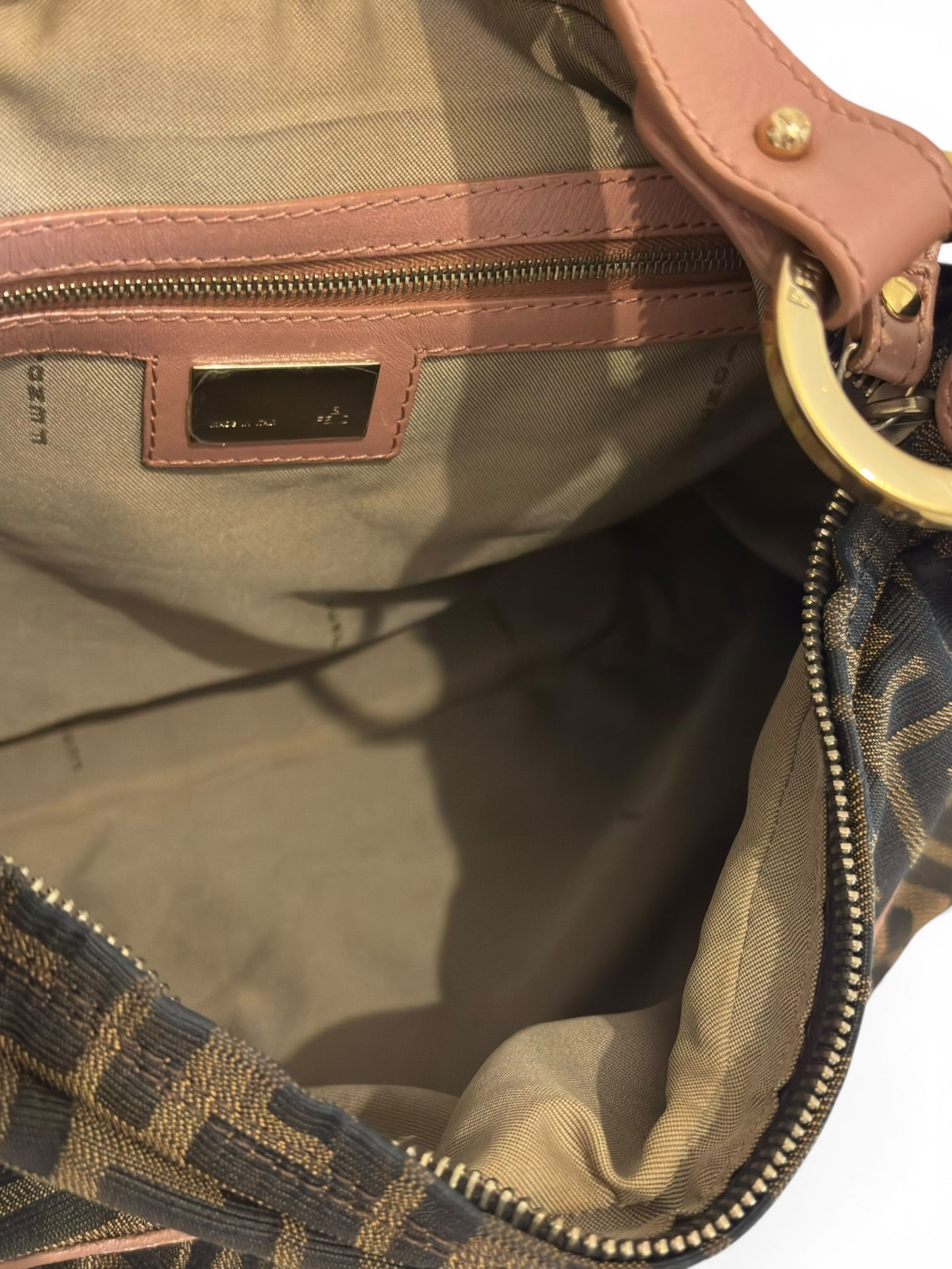Fendi Brown & Pink Canvas & Leather Chef Zucca FF
Hobo Shoulder Bag