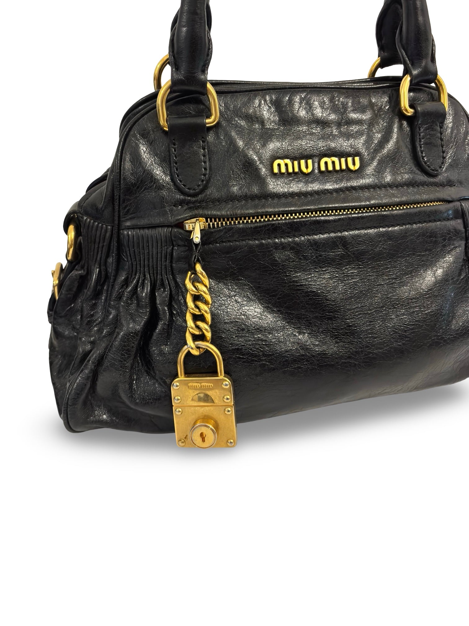 Miu Miu Black Leather Mirtillo Gold Tone Hardware
Charm Shoulder Bag
