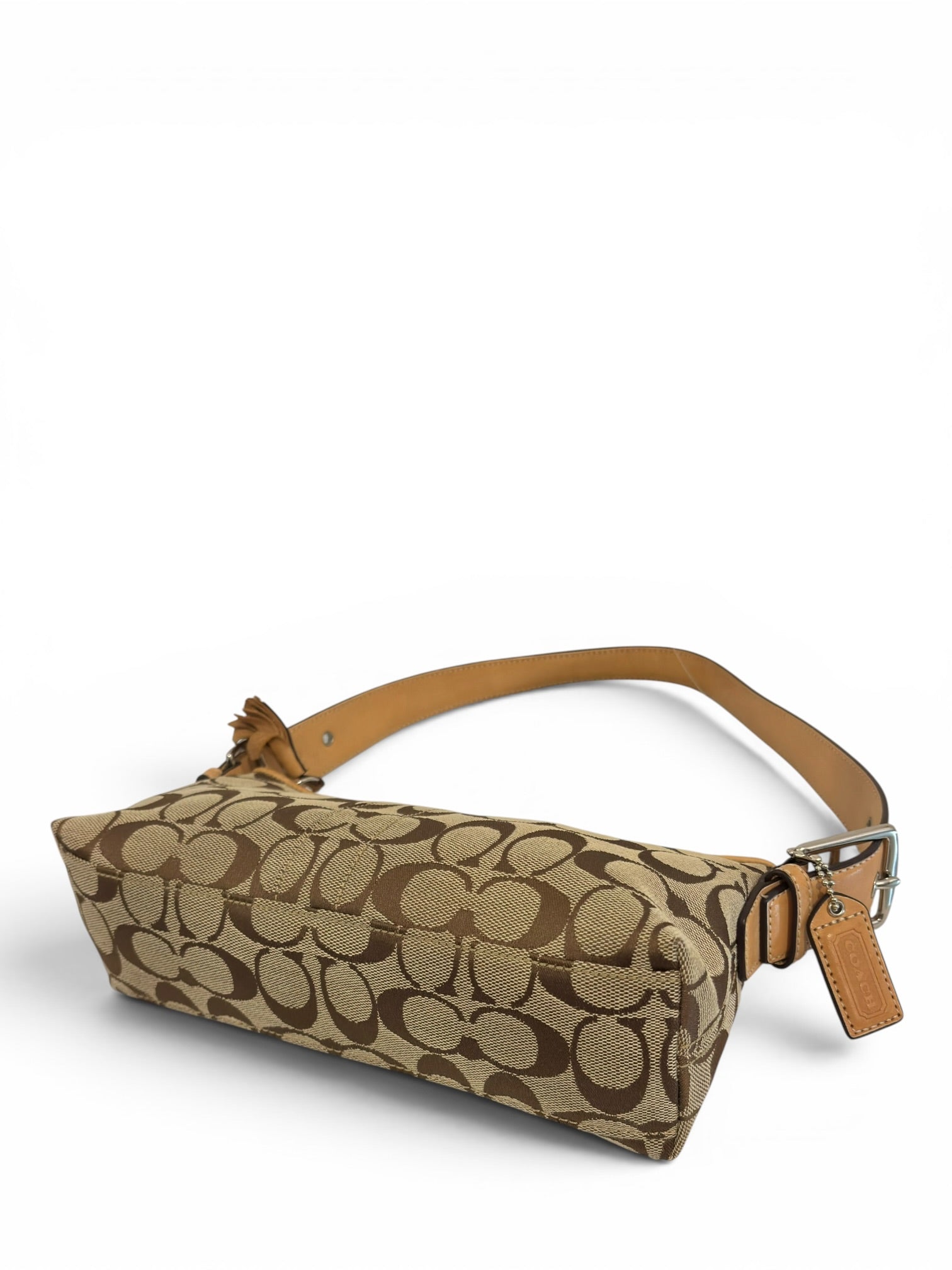 Coach Brown Canvas & Leather Tan Baguette
Vintage Shoulder Bag A055-6371