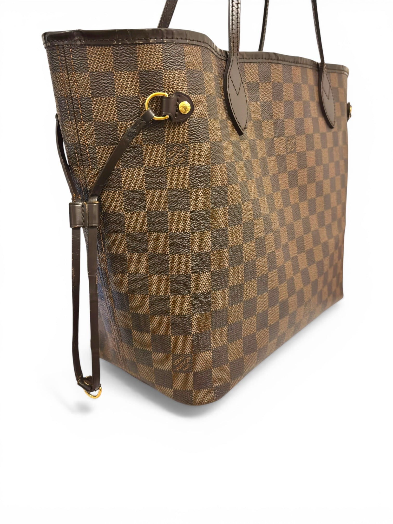 Louis Vuitton Neverfull Brown Damier Ebene MM
Cherry Red Tote Shoulder Bag