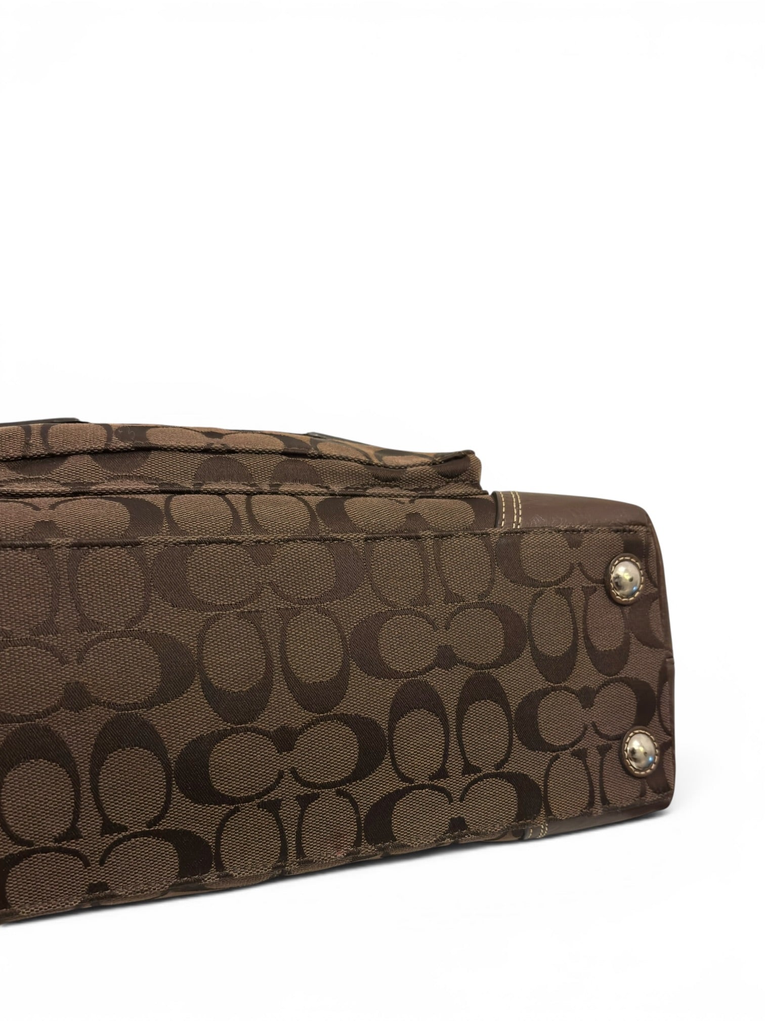 Coach Dark Brown Chocolate Signature Hamptons
Canvas & Leather Dome Shoulder Bag