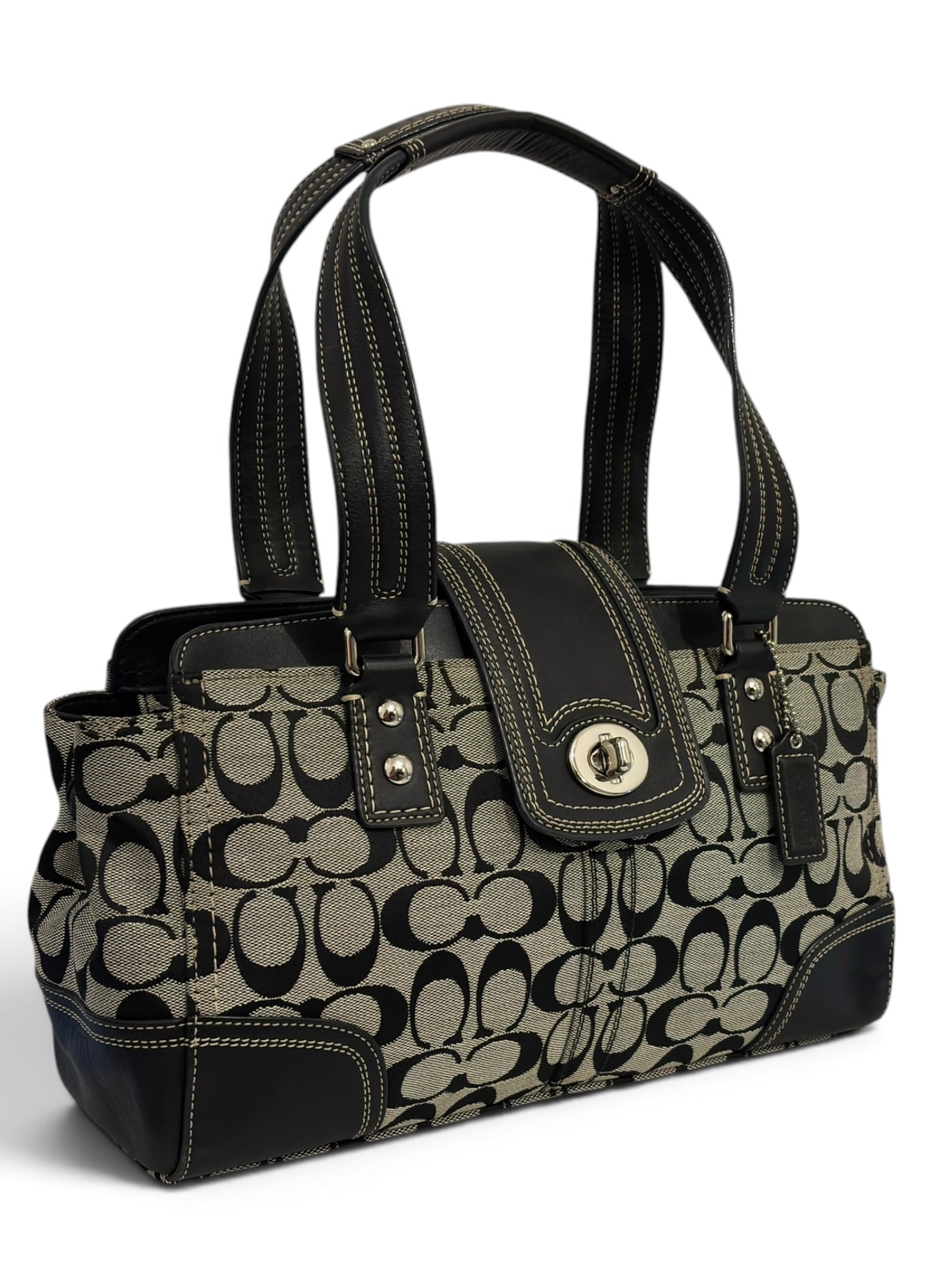 Vintage Coach Hamptons Bag Signature Canvas
Black Turnlock Shoulder Bag F13975