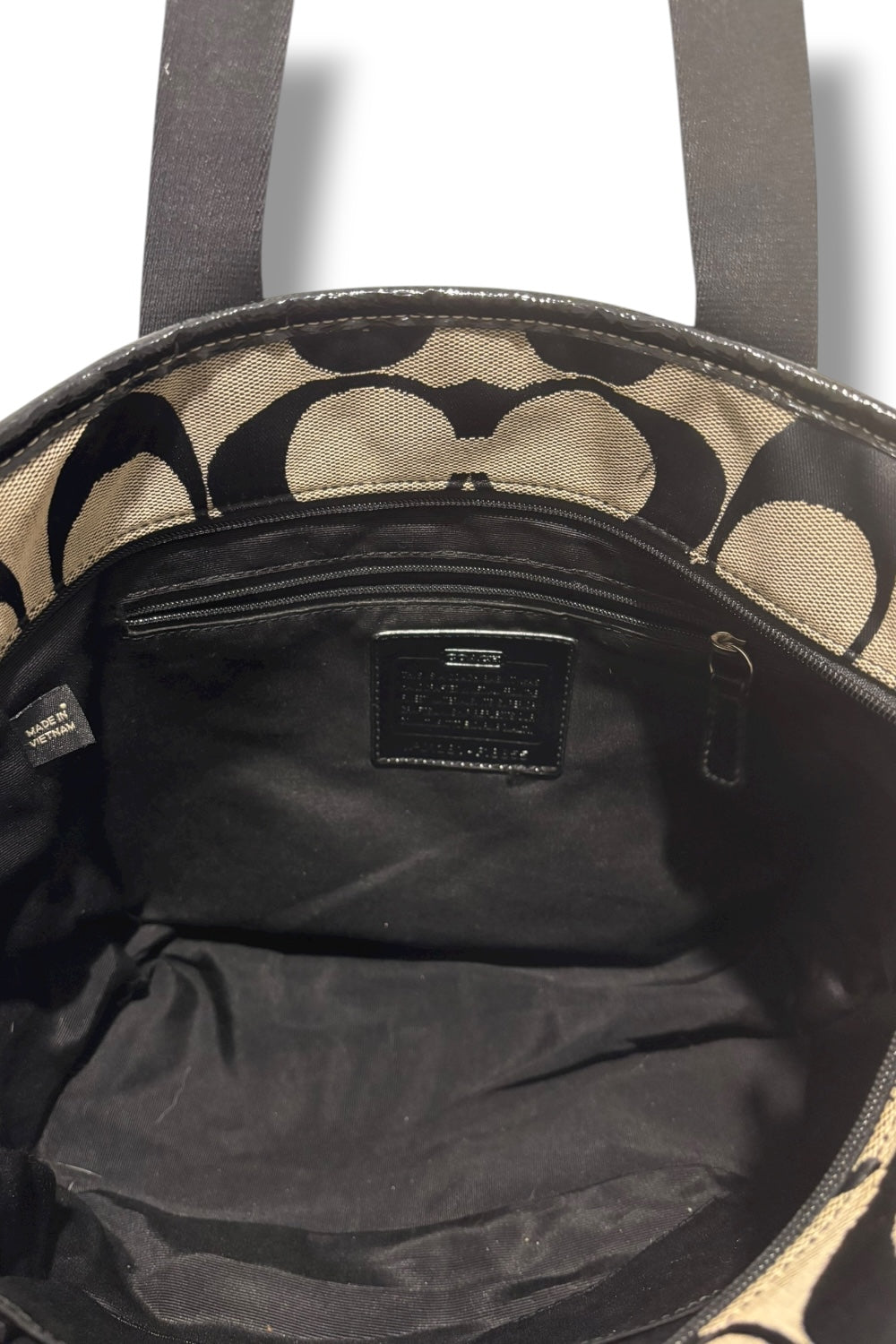 Coach Leah Black & Grey Signature Canvas Patent Leather Y2K Tote Shoulder Bag