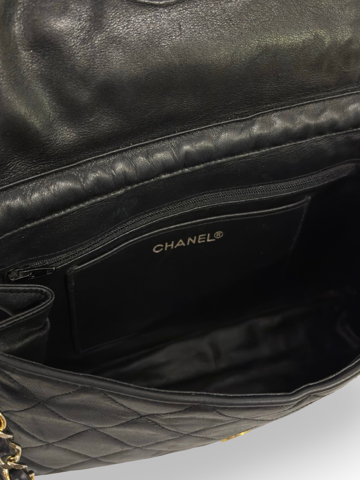 Chanel Black Quilted Vintage Matelasse Lambskin Leather Gold Chain Shoulder Bag