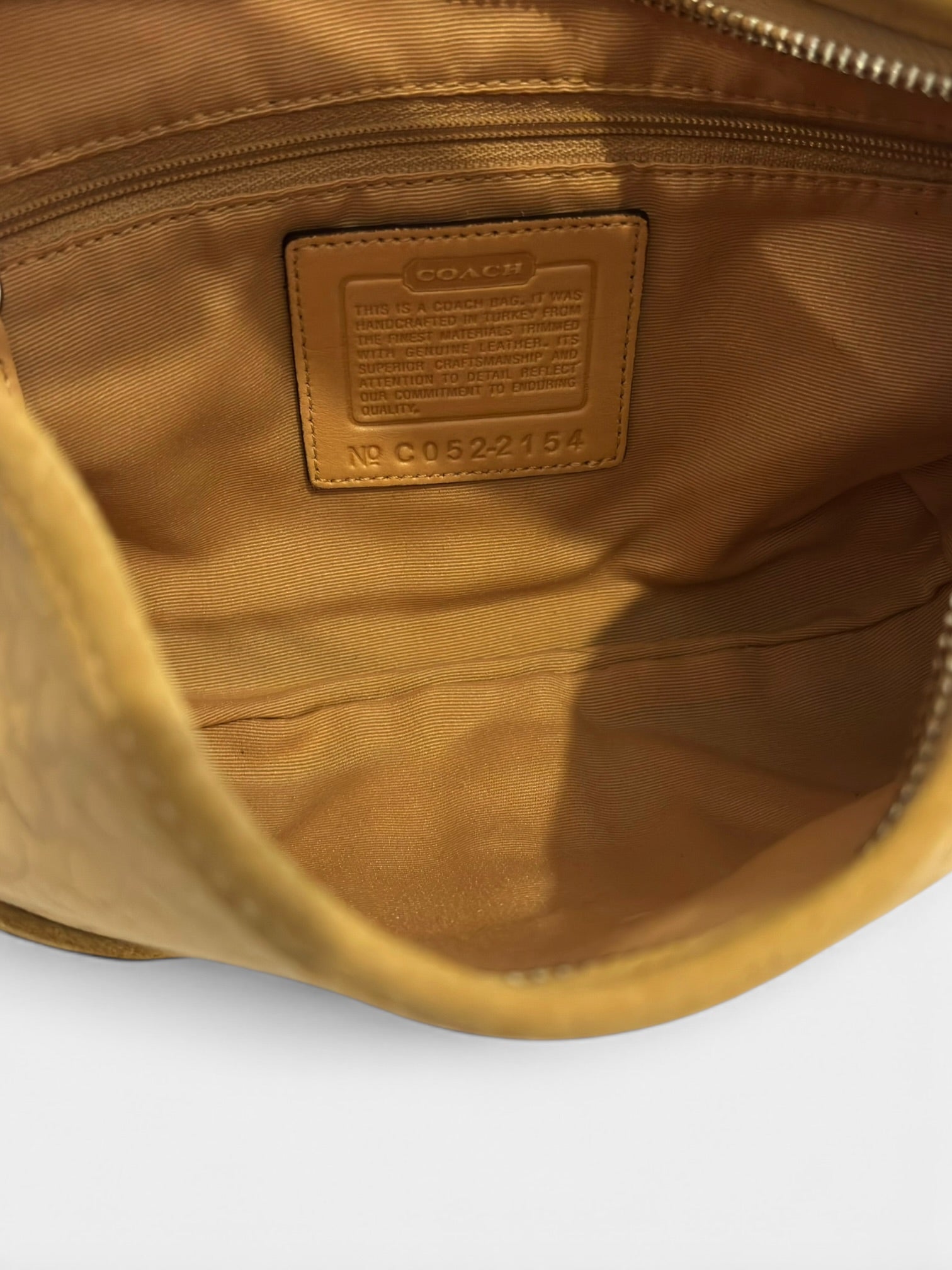 Coach Yellow Rare Signature Canvas Suede 2000's
Vintage Shoulder Bag 2154