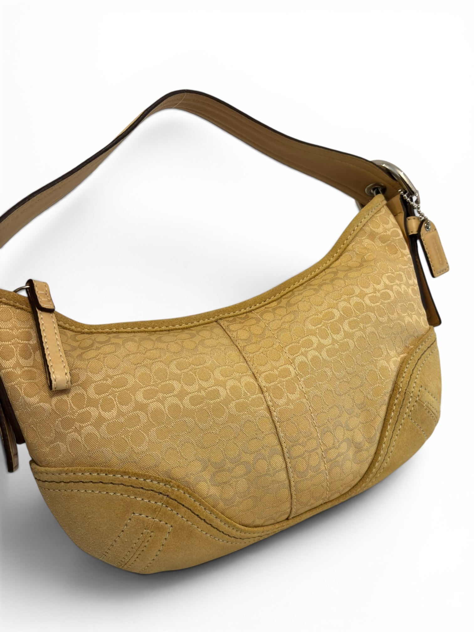 Coach Yellow Rare Signature Canvas Suede 2000's
Vintage Shoulder Bag 2154