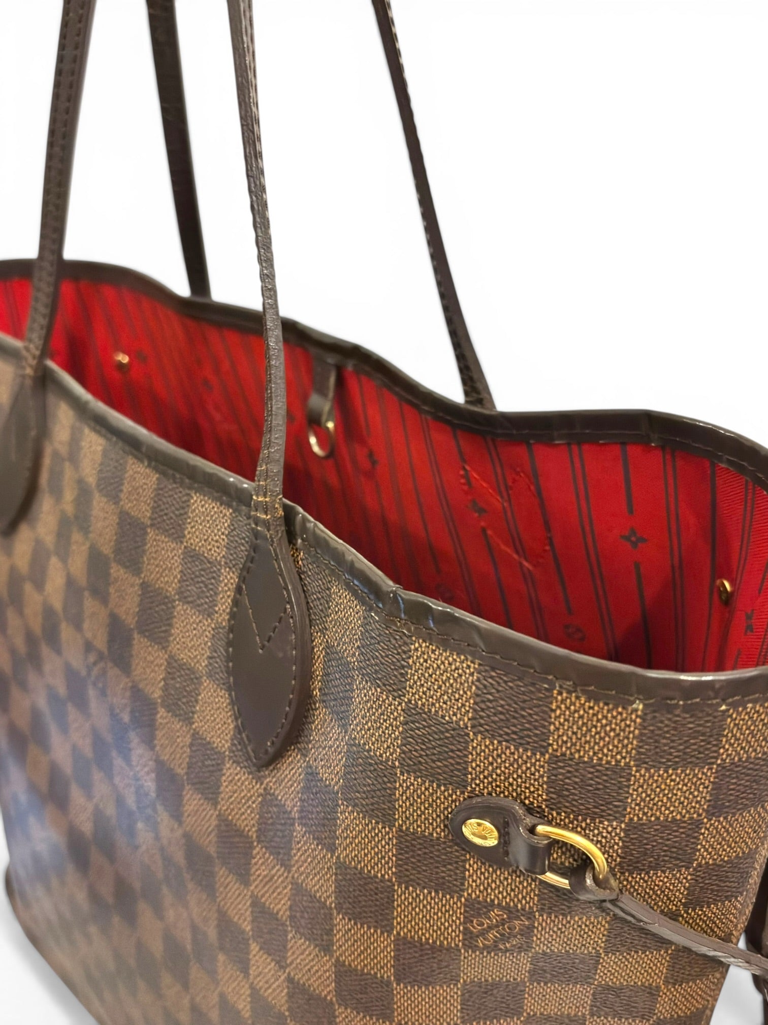 Louis Vuitton Neverfull Brown Damier Ebene MM
Cherry Red Tote Shoulder Bag