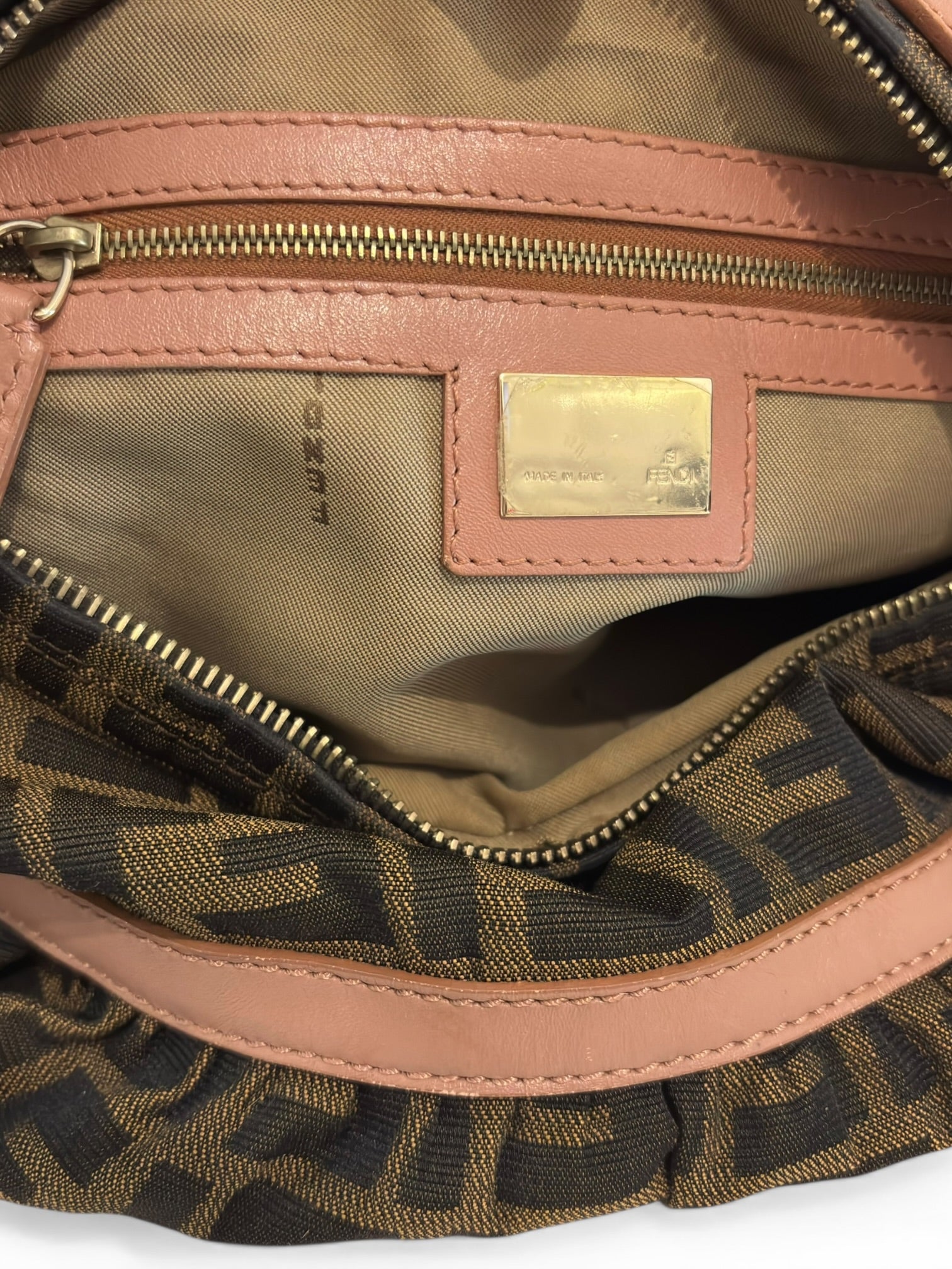 Fendi Brown & Pink Canvas & Leather Chef Zucca FF
Hobo Shoulder Bag