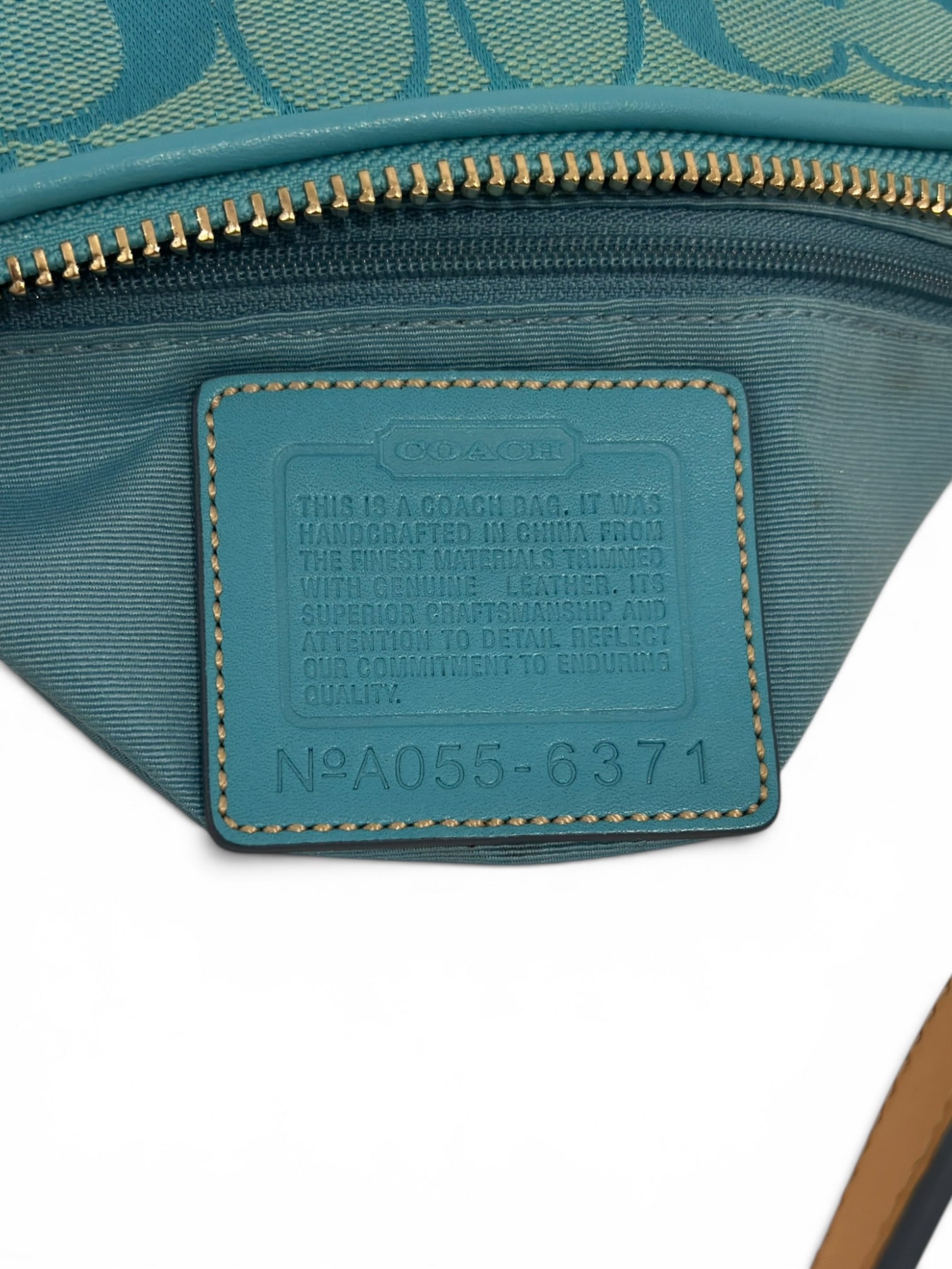 Coach Rare East West Blue Turquoise Signature
Baguette Vintage 6371 Shoulder Bag