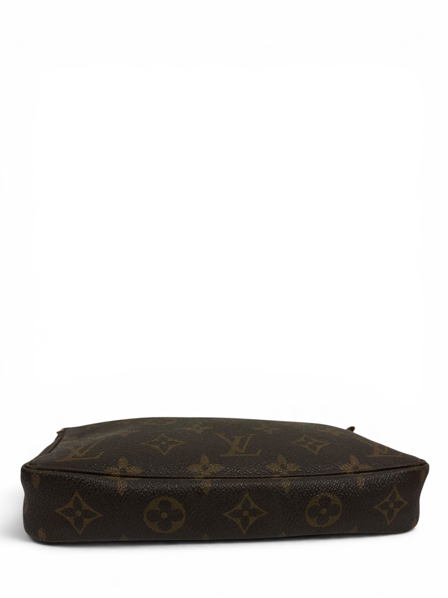 Louis Vuitton Rare Brown Monogram Pochette
Accessoires Vintage VI0021 Shoulder Bag