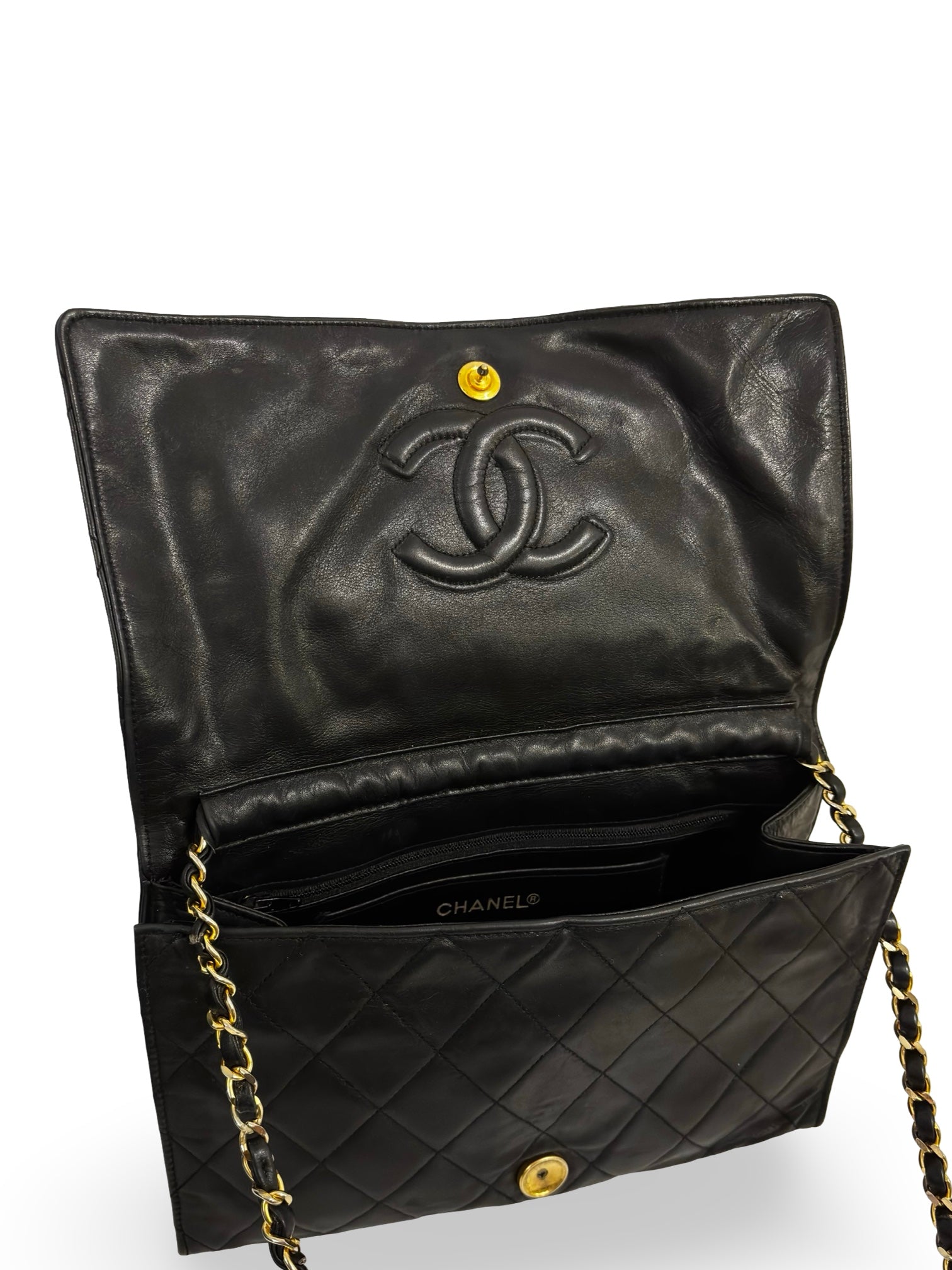 Chanel Black Quilted Vintage Matelasse Lambskin Leather Gold Chain Shoulder Bag