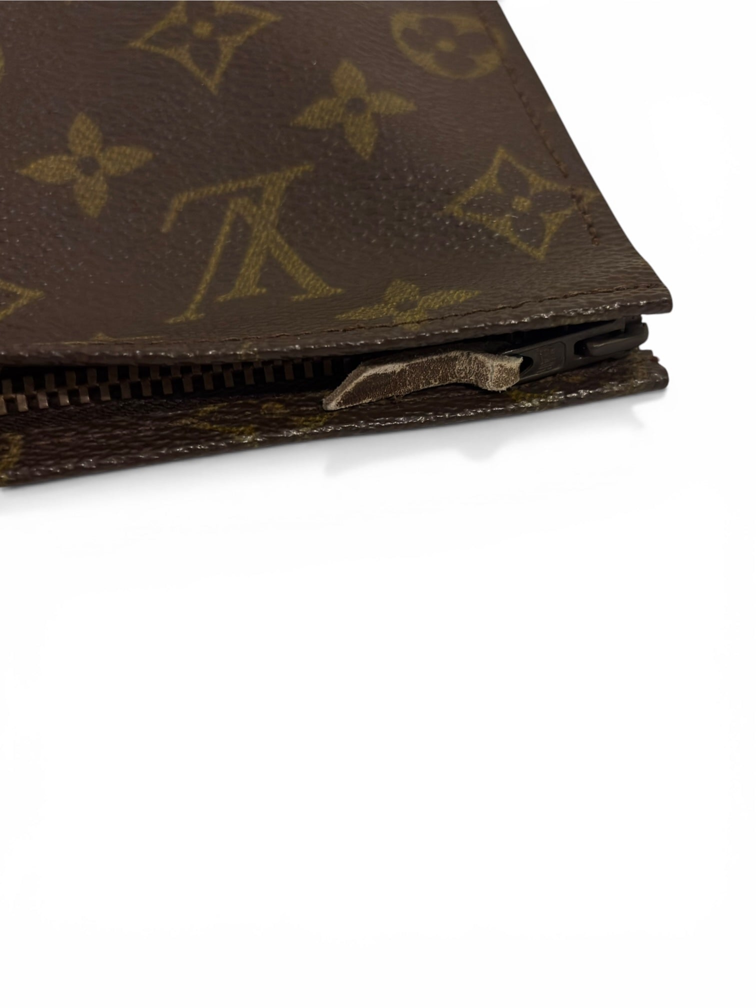 Vintage Louis Vuitton Poche Toilette 26 Toiletry Zip Pouch