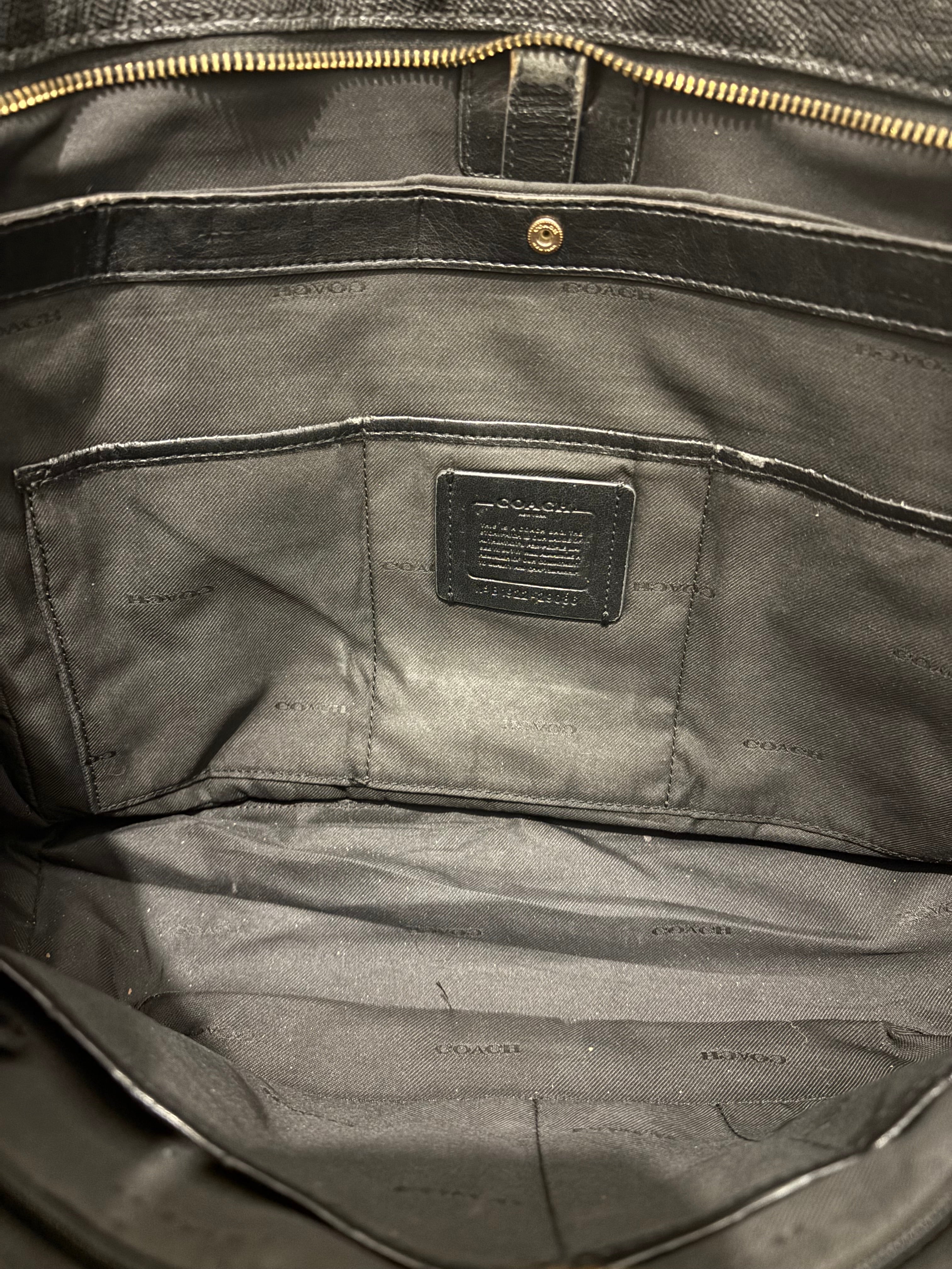 Coach Black Genuine Leather Turn lock Large Gold Hardware Tote Shoulder Bag
