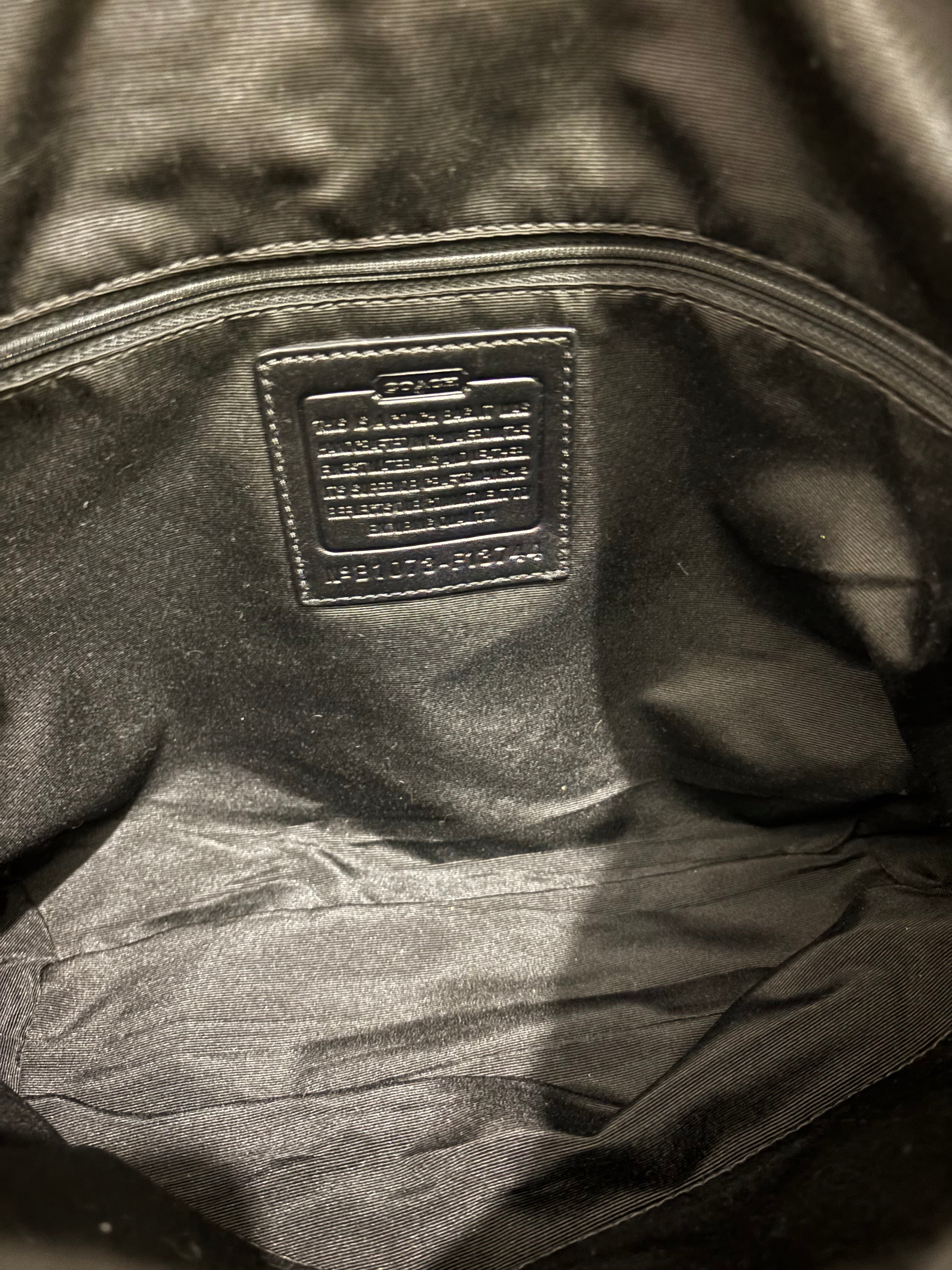 Coach Vintage Black & Grey Signature Canvas & Patent Leather Hobo Shoulder Bag