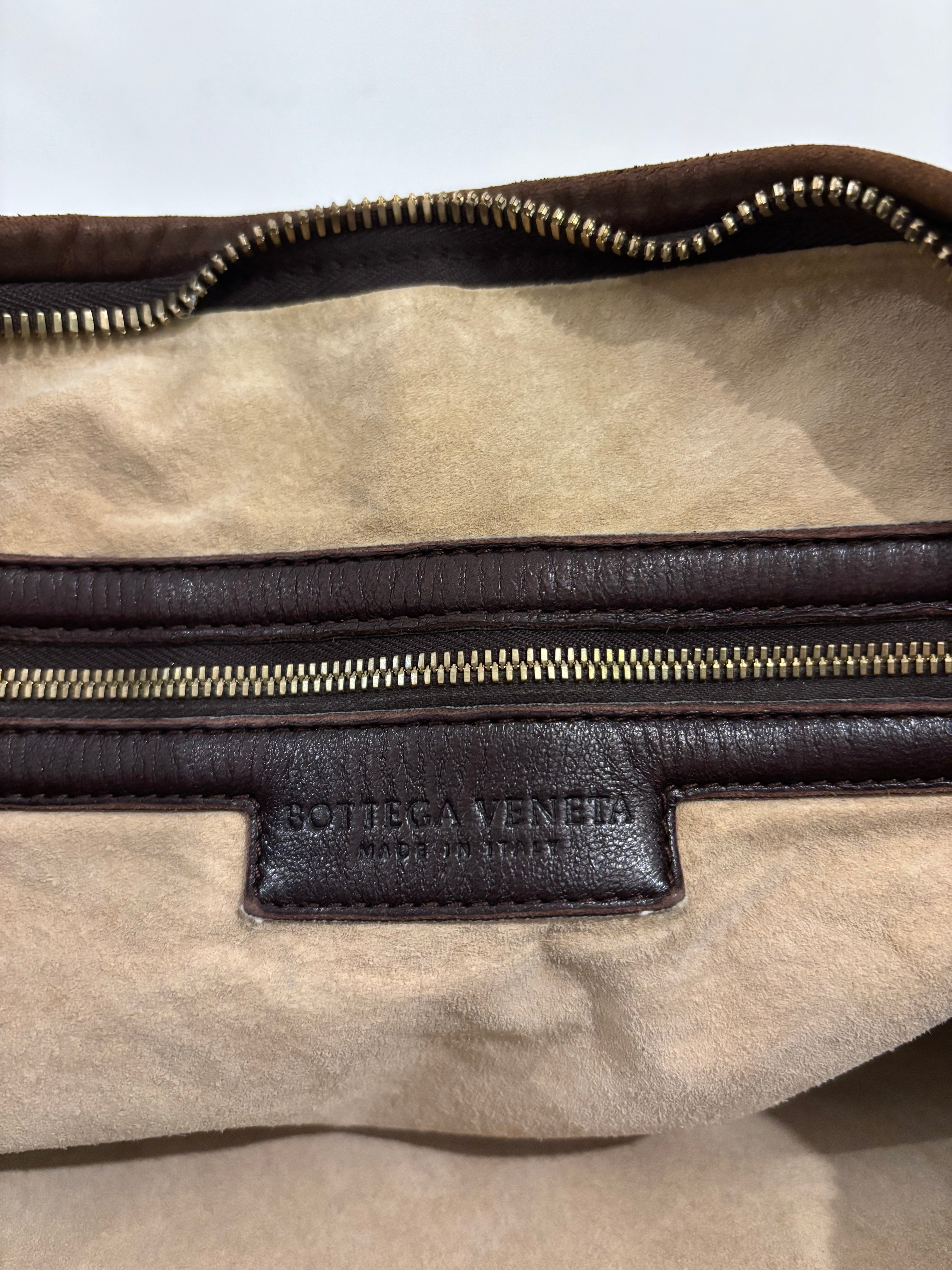 Bottega Veneta Brown Large Intrecciato Signature  Weave Nappa Hobo Leather Shoulder Bag